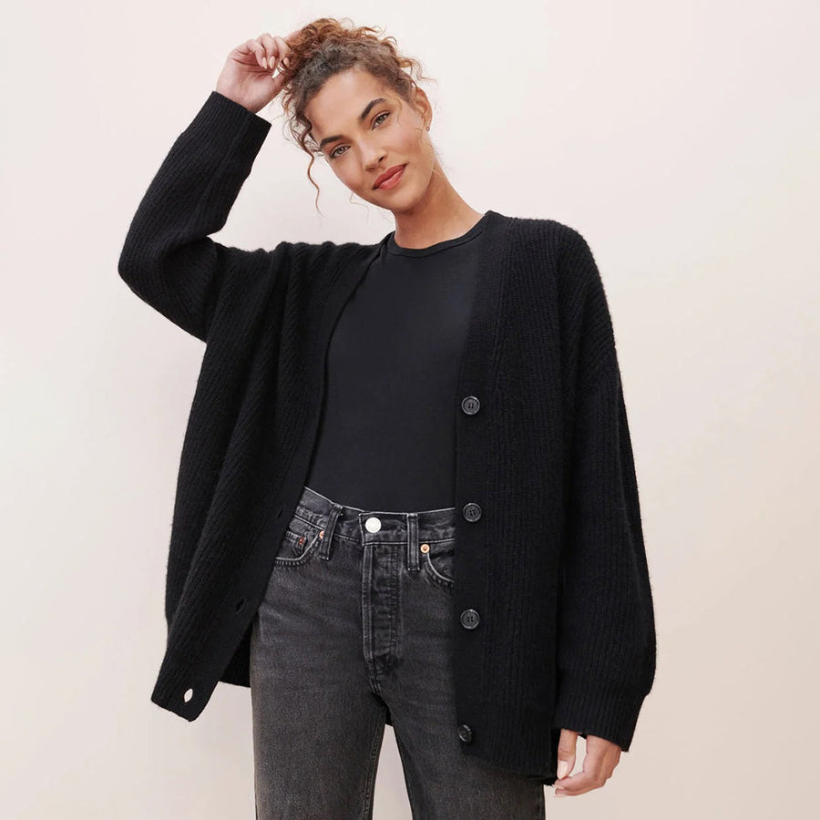 Deep V button front